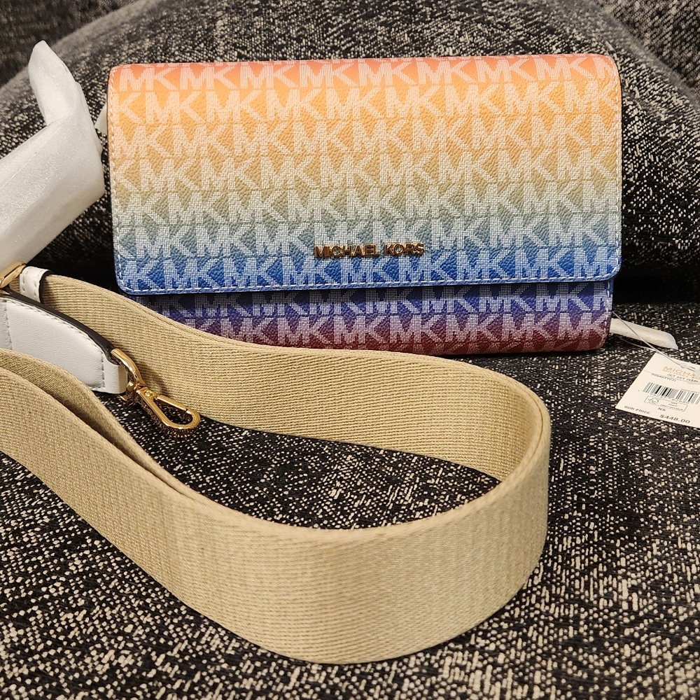 Michael Kors Jet Set Three Way Bag